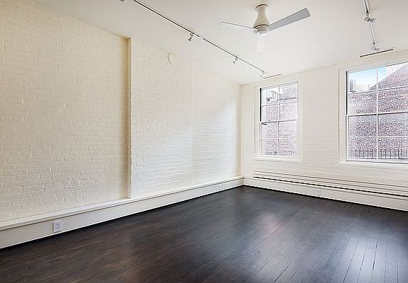 4th image of 323 Greenwich St #5