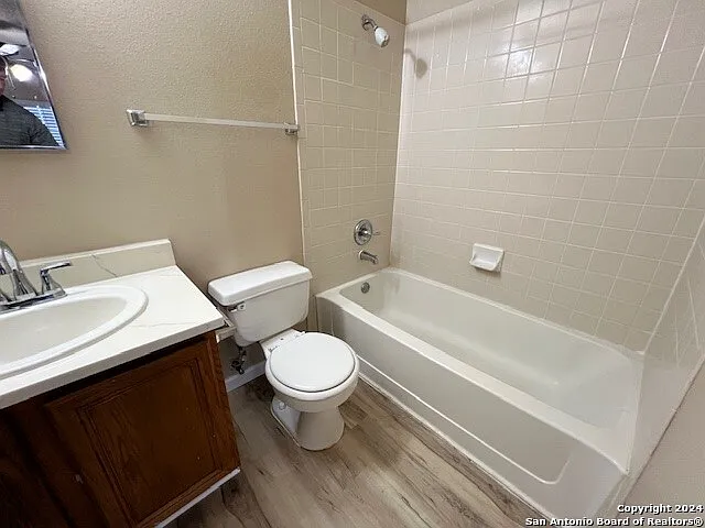 6627 Meadow Fawn Dr — Photo 13