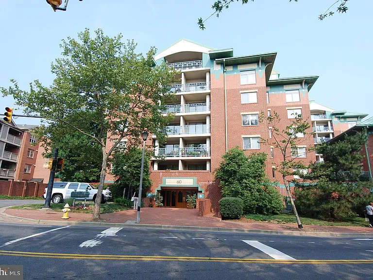 610 N West St #305 — Photo 21