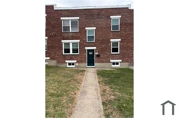 Building Photo - 7521 Lange St #2
