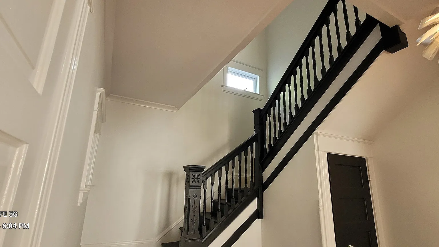 5 bed, 3525 sqft, $2,700 — Photo 2