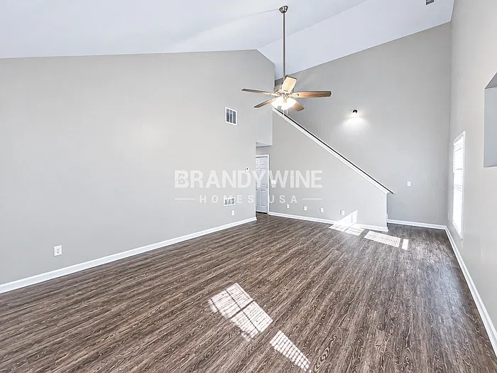 3 bed, 2.0 bath, 1897 sqft, $2,235 — Photo 4
