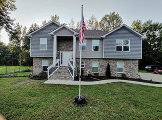 2144 Bend Rd, Clarksville, TN 37040