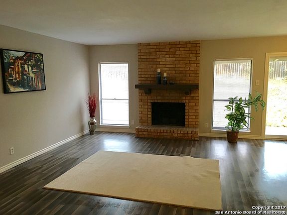 4th image of 10315 Appomattox St