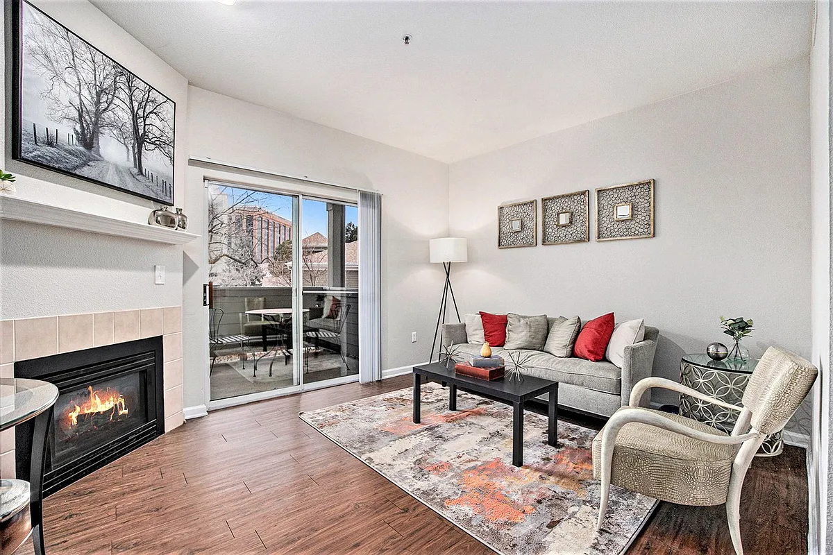 Double Sided Fireplaces * - Waterford Cherry Creek