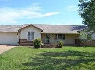 911 N 2nd Ave, Stroud, OK 74079