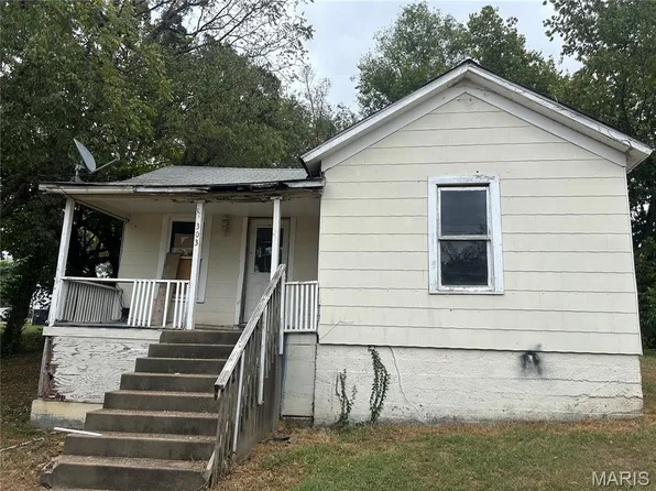 303 Cardinal St, Park Hills, MO 63601