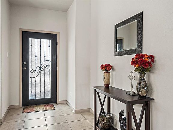 4th image of 2514 Maverick Park Ln
