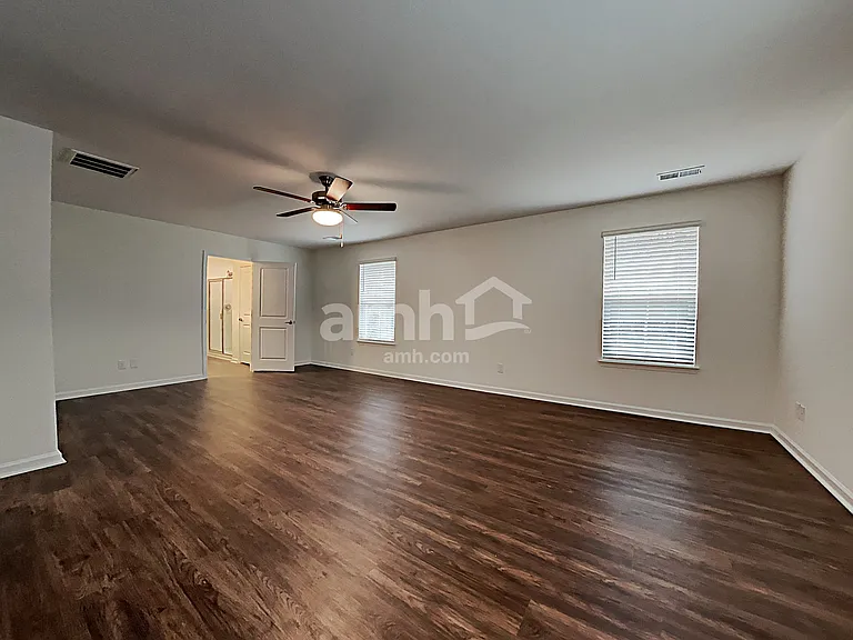 5038 Twin River Dr — Photo 11