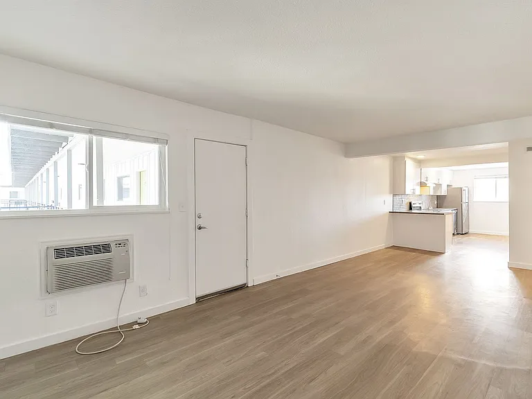 Lime Apartments — Photo 24