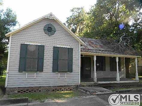 1st image of 903 W King St