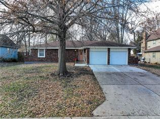 12810 Oakland Ave, Grandview, MO 64030