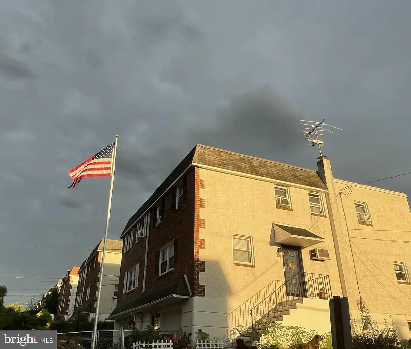 600 Gary Ln photo 1