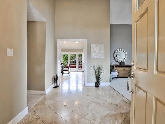5th image of 2052 Avignon Pl