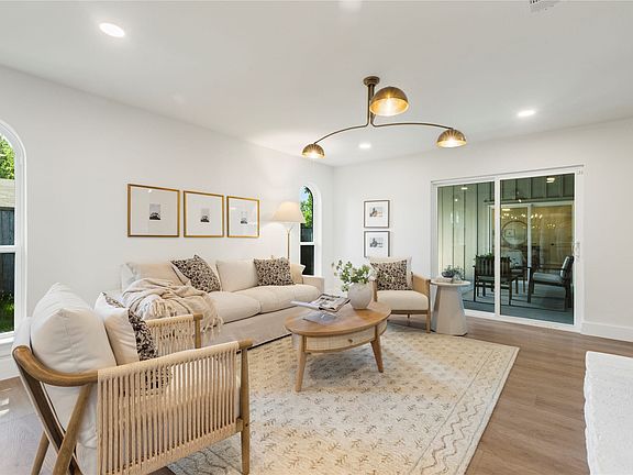 2nd image of 15616 Terrace Lawn Cir