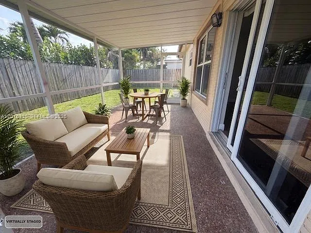 10524 NW 4th St — Photo 40