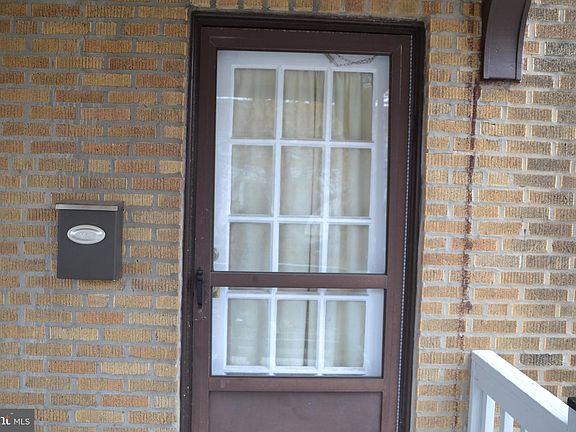 3rd image of 7042 Clinton Rd