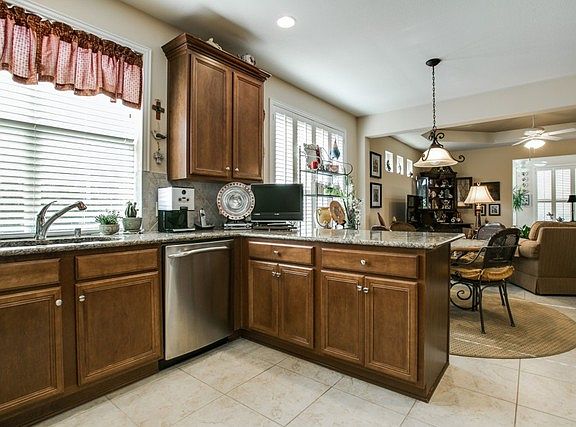 3rd image of 7762 Cascata Dr