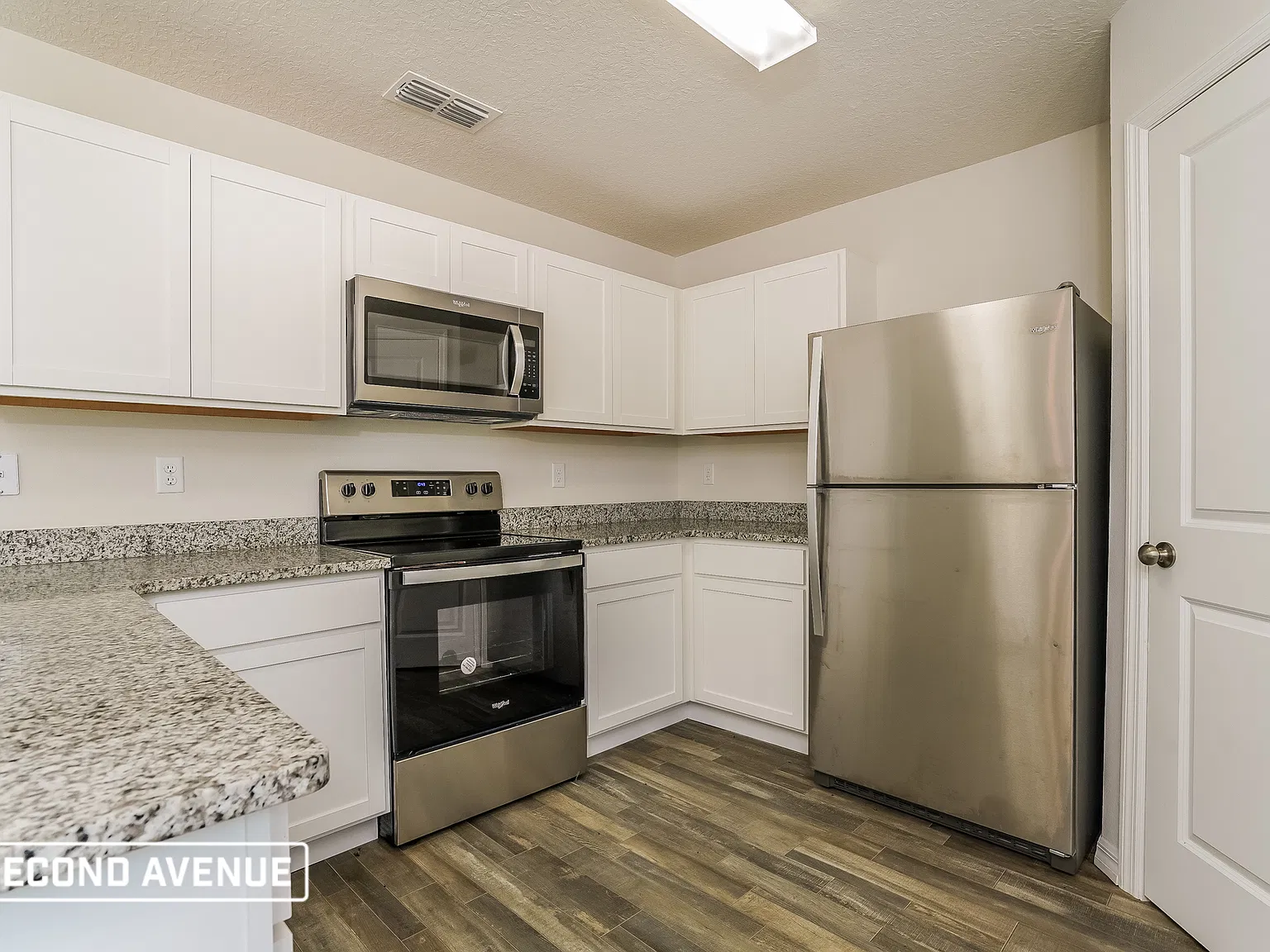 4 bed, 2.0 bath, 1728 sqft, $1,695 — Photo 3