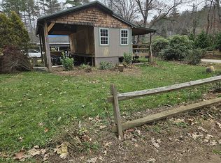 190 River Rd, Newland, NC 28657