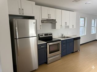 7 Madelyn Ln, Rockport, ME 04856