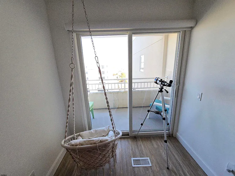 600 W Brigantine Ave #310 — Photo 24