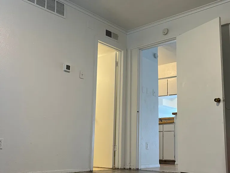 4716 Sycamore St — Photo 13