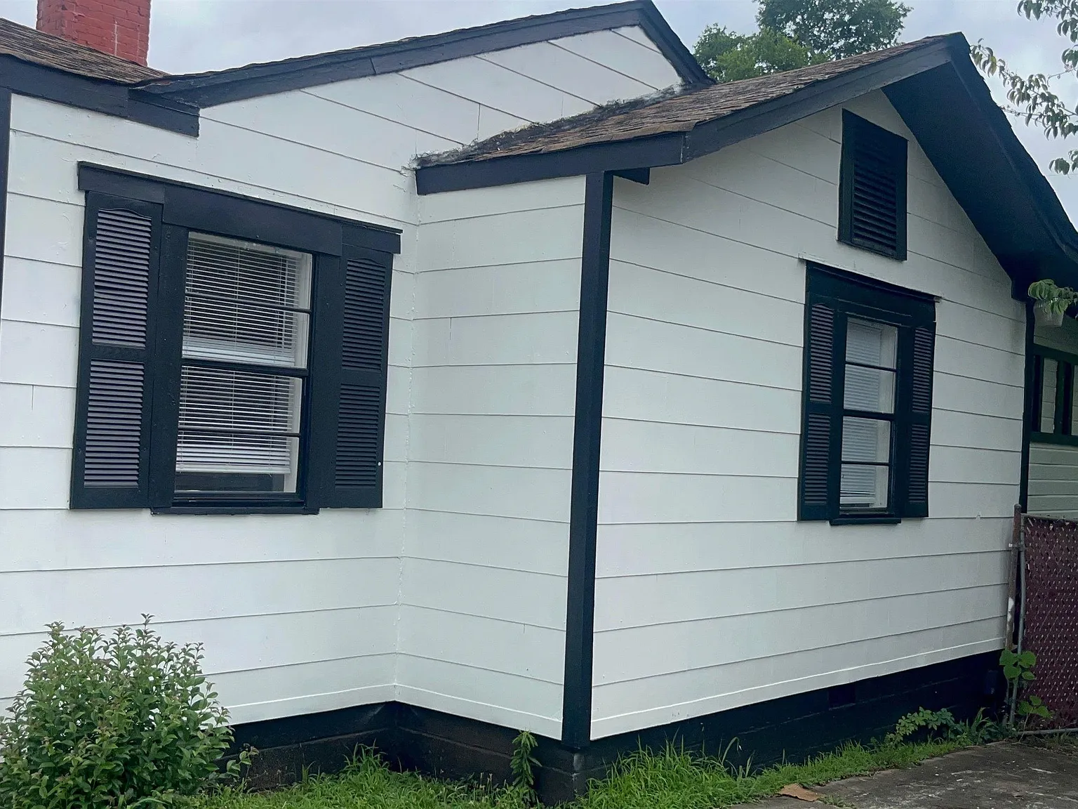 4 bed, 2.0 bath, 1603 sqft, $1,450 — Photo 3