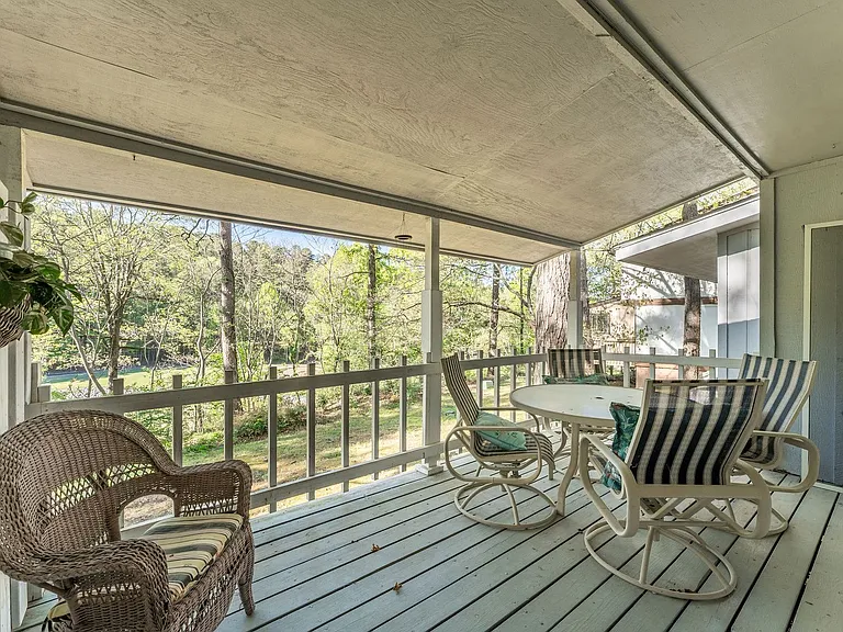 173 Cordero Ln — Photo 10