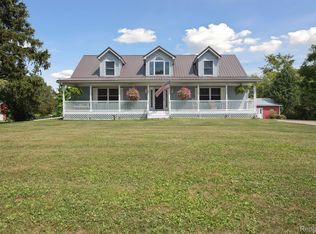 3873 Dexter Trl, Stockbridge, MI 49285