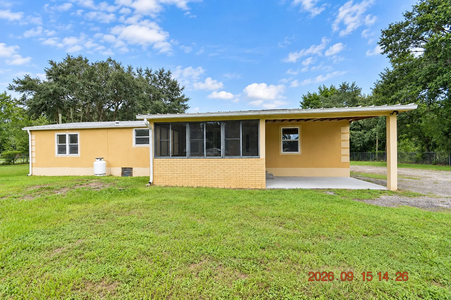 3 bed, 1718 sqft, $2,250 — Photo 1