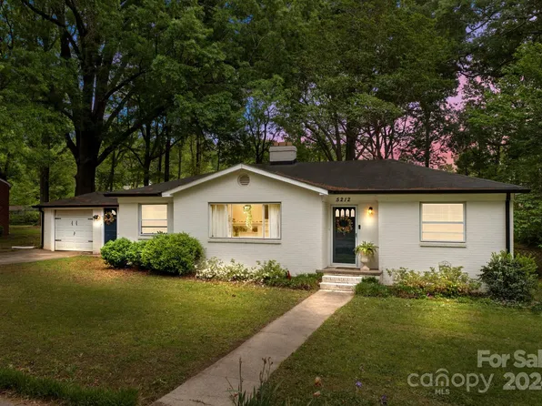 5212 Pine Dr, Charlotte, NC 28269