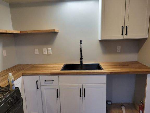 3rd image of 423 N 5th St