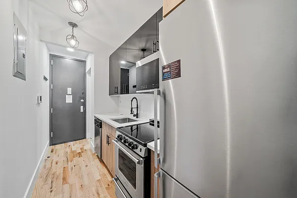 Rented by Blue Sky Management NY Inc | media 20