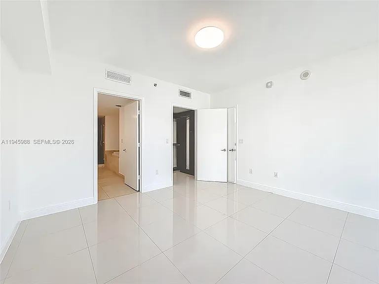 475 Brickell Ave #4215 — Photo 19