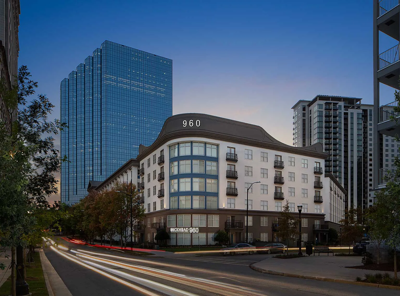 Buckhead 960 — Photo 1