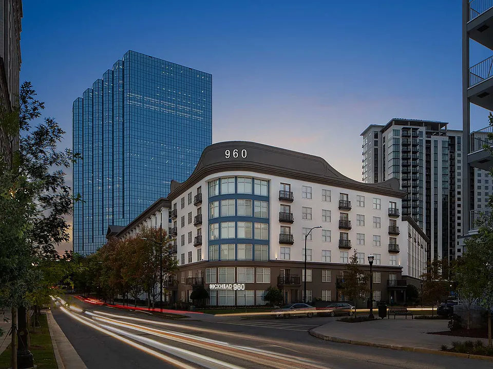 Buckhead 960