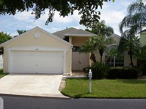 1st image of 1322 Fairfax Cir E