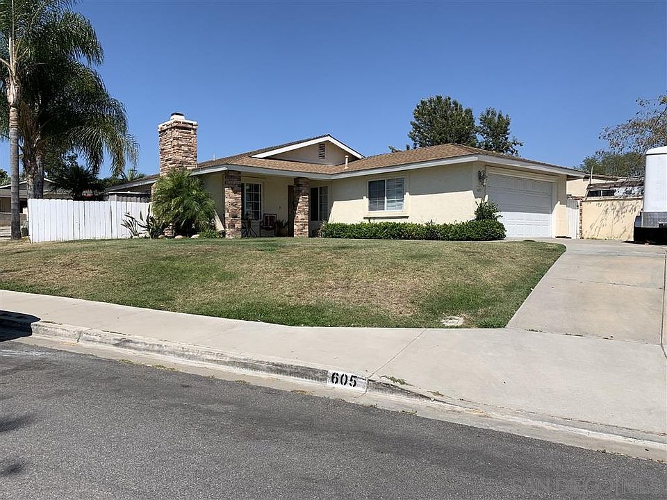 1st image of 605 Lobrico Ct