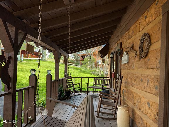 4th image of 2039 Piney Overlook Ln