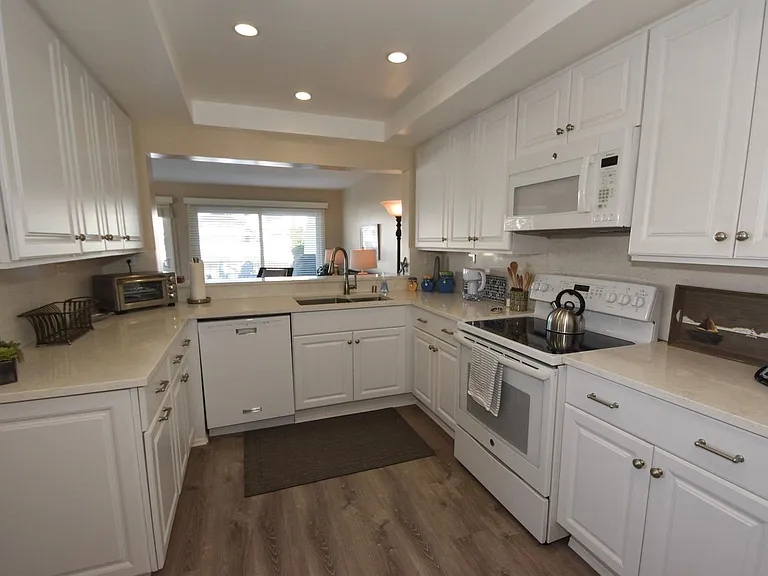 63 Antigua Court — Photo 11