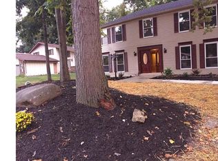 17059 Raccoon Trl, Strongsville, OH