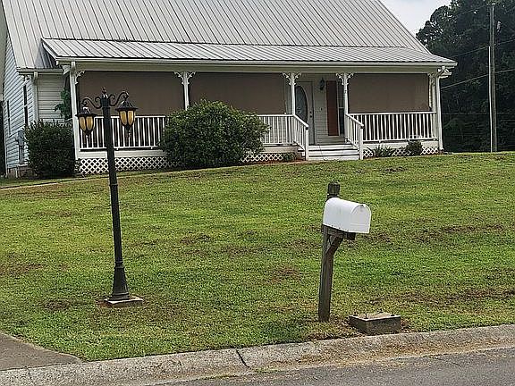 2nd image of 2 Pleasant Run Dr