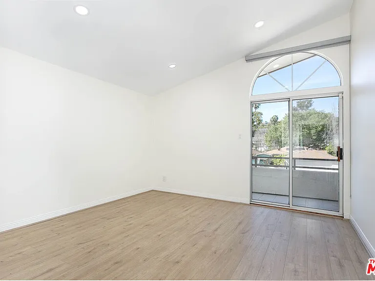 2914 Castle Heights Ave — Photo 14