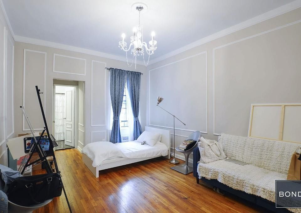 1st image of 311 E 73rd St #3