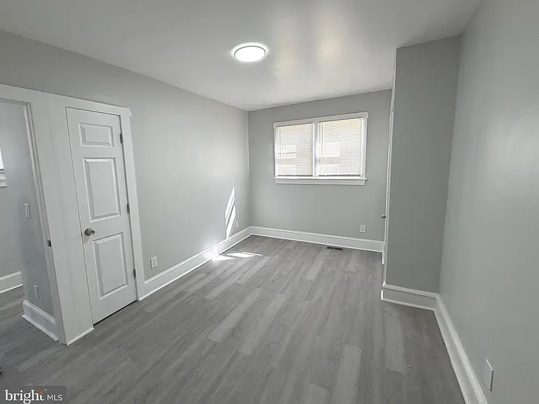 244 Mansion Ave — Photo 16