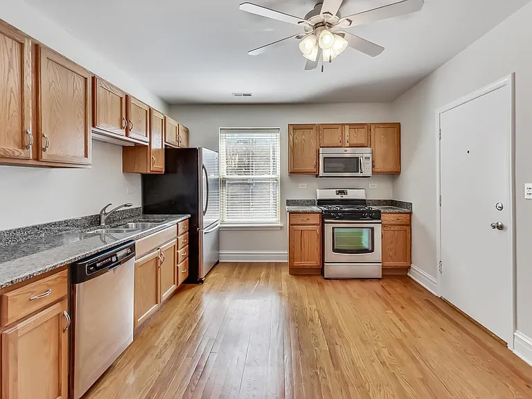 917 W Sunnyside Ave #2S — Photo 5