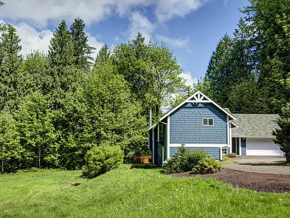 5th image of 13505 208th Ave NE