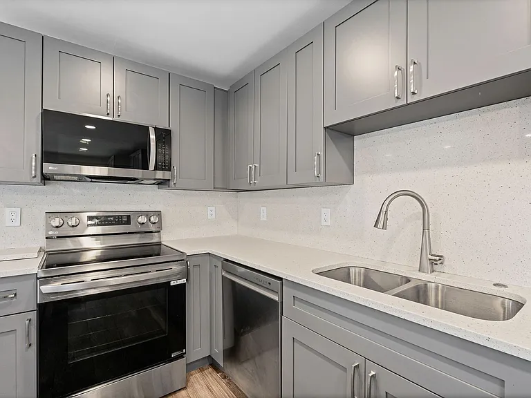 240 Eider Rd — Photo 14