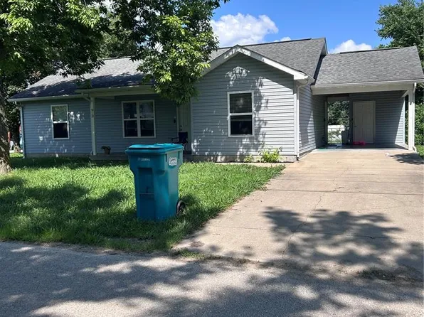 913 N 1st St, Steelville, MO 65565